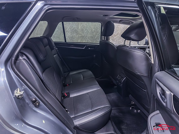 Subaru Outback 17 of 30