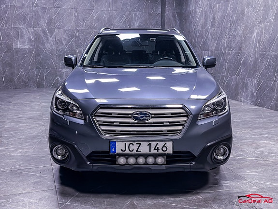 Subaru Outback 2 of 5