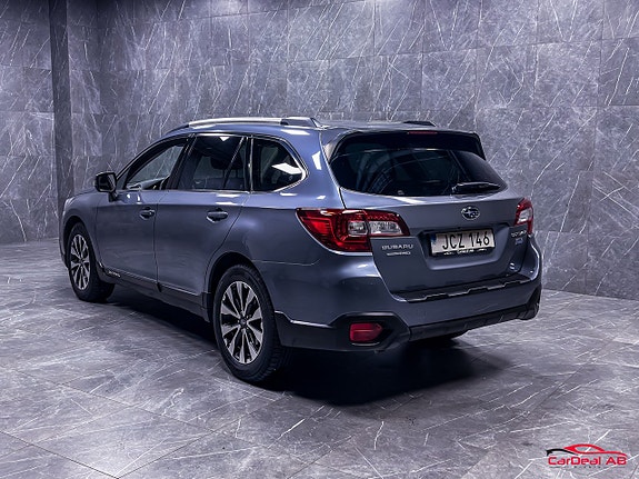 Subaru Outback 7 of 30