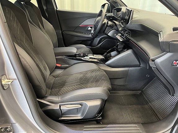 Peugeot 2008 5 of 11