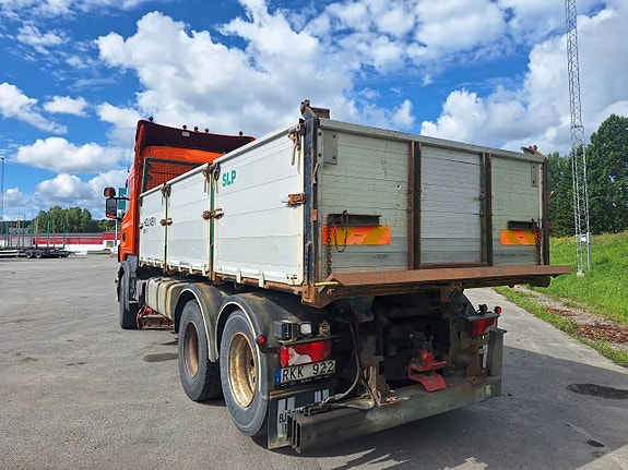Scania R500LB6x2HSZ Tippbil med plog utrustning Underskrapa 7 of 12