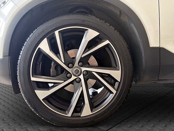 Volvo XC40 22 of 23
