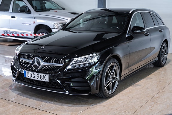 Mercedes-Benz C200 d 2 of 30