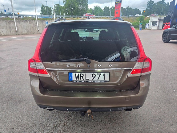 Volvo V70 6 of 20