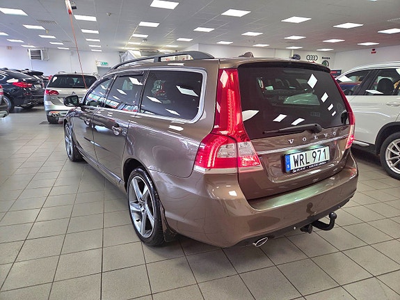 Volvo V70 5 of 25
