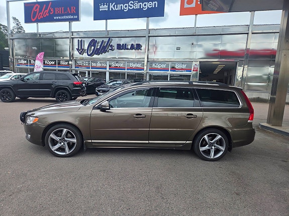 Volvo V70 3 of 20