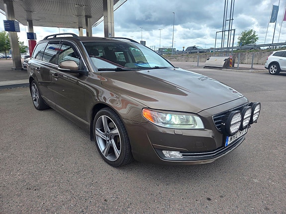 Volvo V70 12 of 20