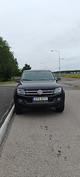Volkswagen Amarok 3 of 3