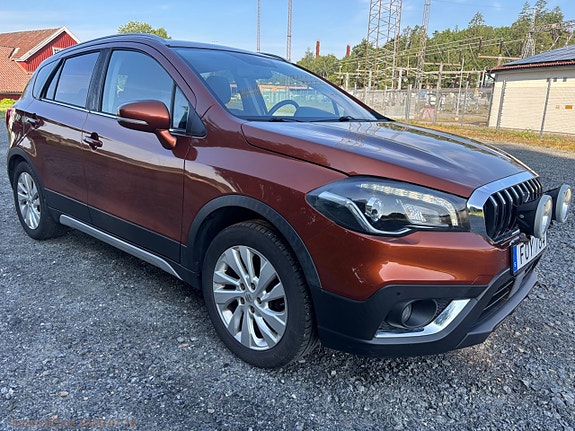 Suzuki S-Cross 3 of 5