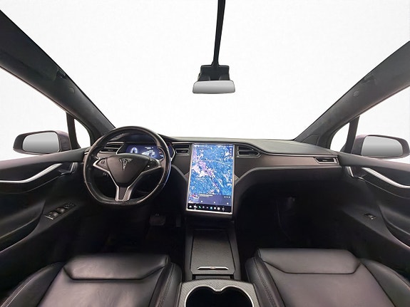 Tesla Model X 14 of 30