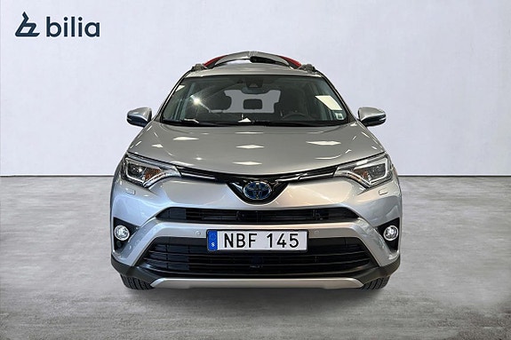 Toyota RAV4 6 of 26