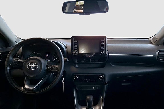 Toyota Yaris 11 of 14