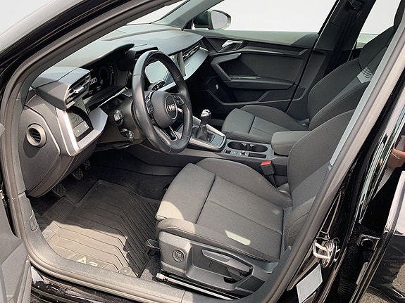 Audi A3 8 of 12