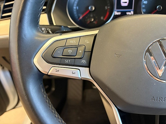 Volkswagen Passat 20 of 21