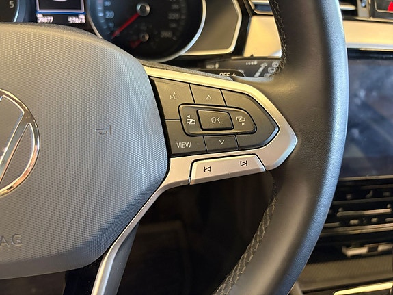 Volkswagen Passat 21 of 21