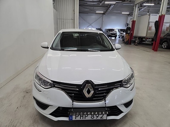 Renault Megane 2 of 5