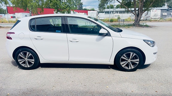 Peugeot 308 5 of 5