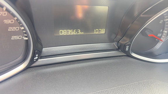Peugeot 308 10 of 15