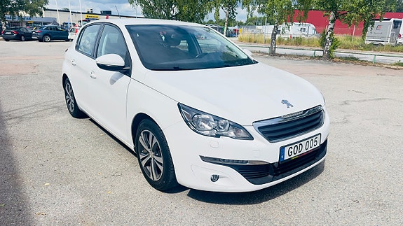 Peugeot 308 4 of 5