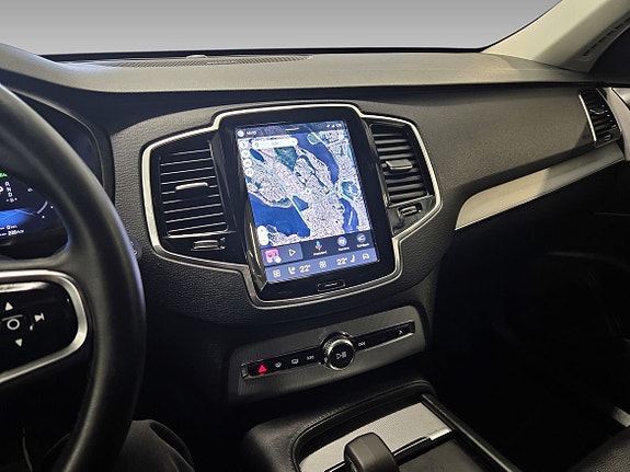 Volvo XC90 9 of 17