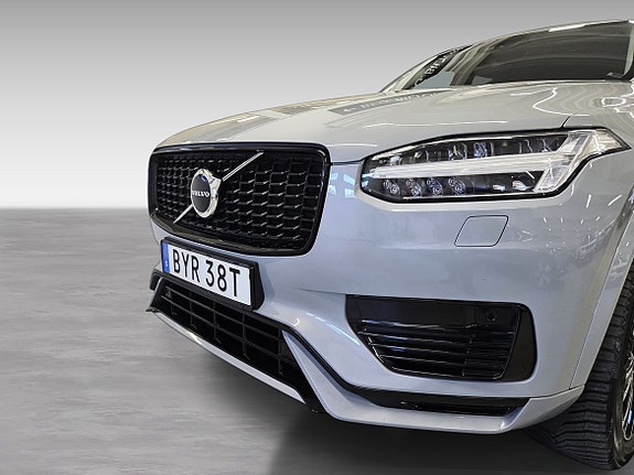 Volvo XC90 16 of 17