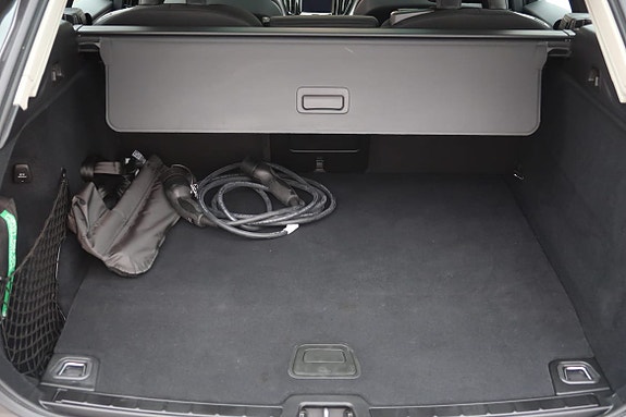 Volvo XC60 16 of 16