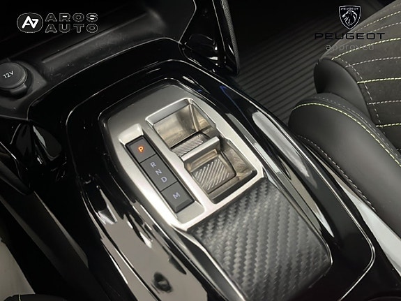 Peugeot 2008 12 of 14