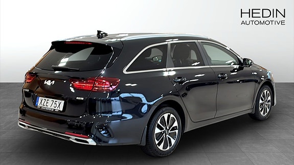 Kia Ceed 4 of 7