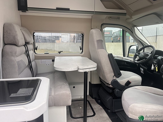 Karmann Davis 590 Lifestyle 8 of 9