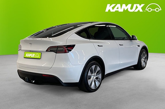 Tesla Model Y 4 of 24