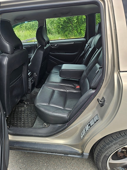 Volvo V70 5 of 5
