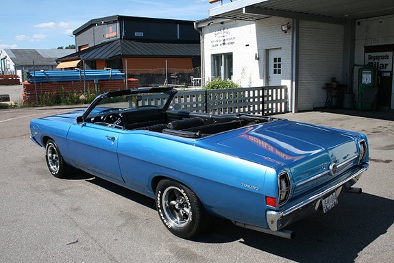 Ford Torino 7 of 26