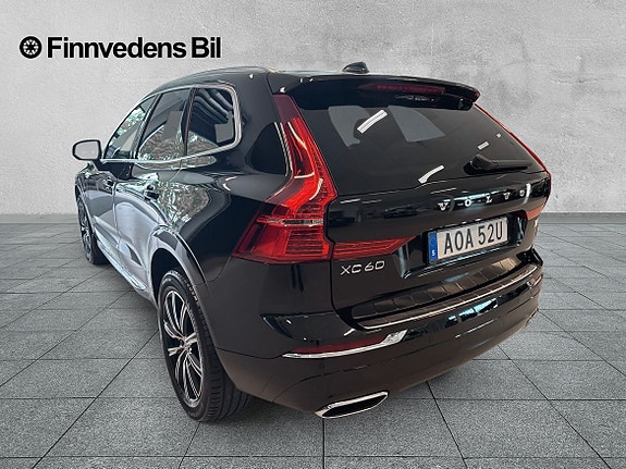 Volvo XC60 3 of 5