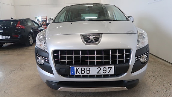 Peugeot 3008 8 of 17