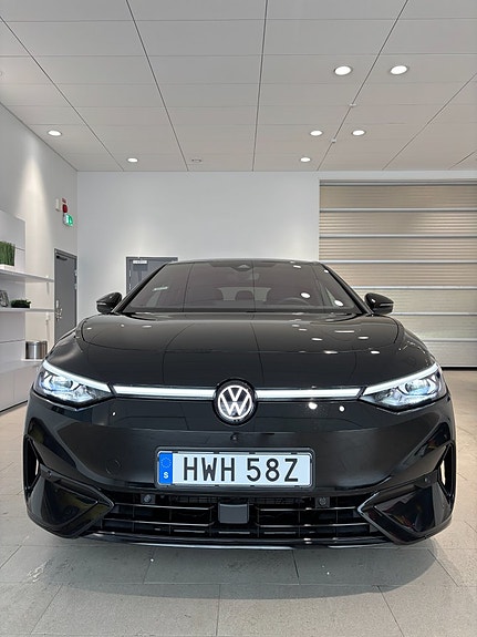 Volkswagen ID.7 2 of 5