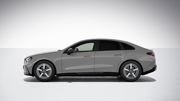 Mercedes-Benz C400 6 of 16
