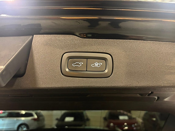Volvo V60 Cross Country 15 of 20