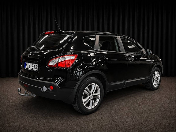 Nissan Qashqai 2 of 5