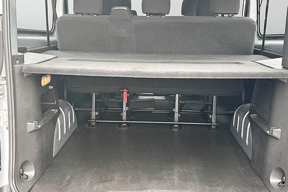 Renault Trafic 7 of 7