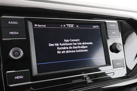 Volkswagen T-Cross 22 of 30