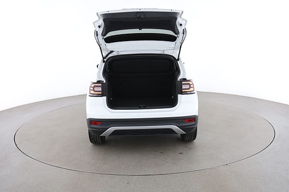 Volkswagen T-Cross 17 of 30
