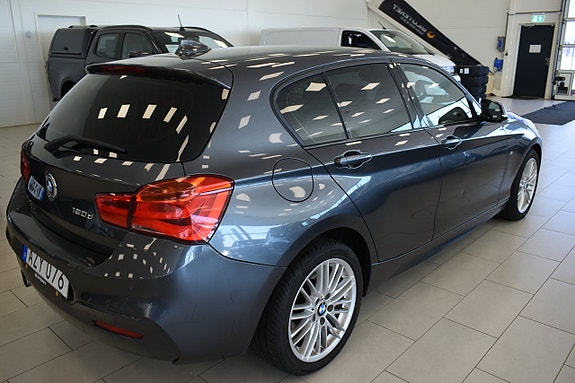 BMW 120 4 of 5