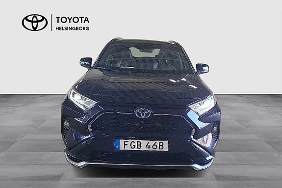 Toyota RAV4 2 of 5