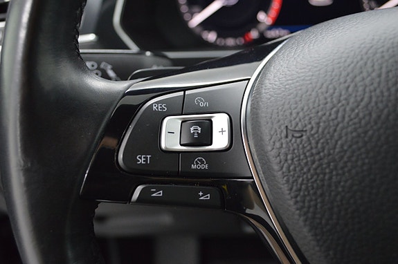 Volkswagen Tiguan 23 of 27