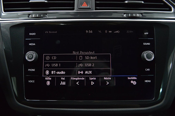 Volkswagen Tiguan 16 of 27