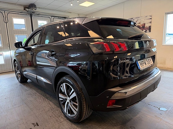 Peugeot 3008 3 of 5