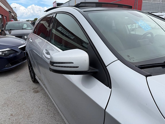 Mercedes-Benz A180 11 of 22