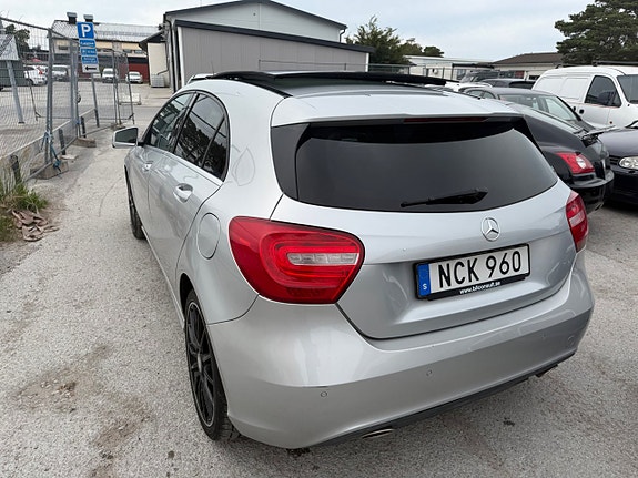 Mercedes-Benz A180 4 of 5