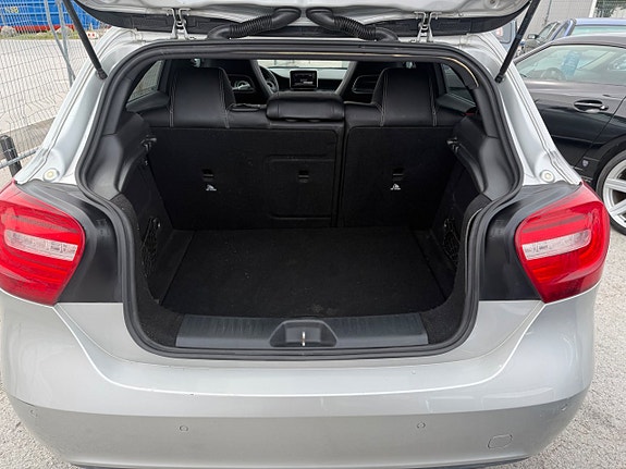 Mercedes-Benz A180 16 of 22