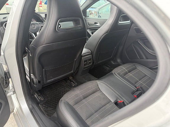 Mercedes-Benz A180 18 of 22